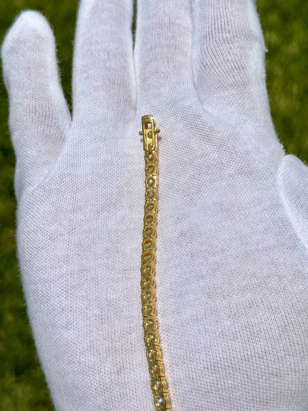 18K Gold Plated, 11.7CTW Moissanite Tennis Bracelet - Picture 6 of 7